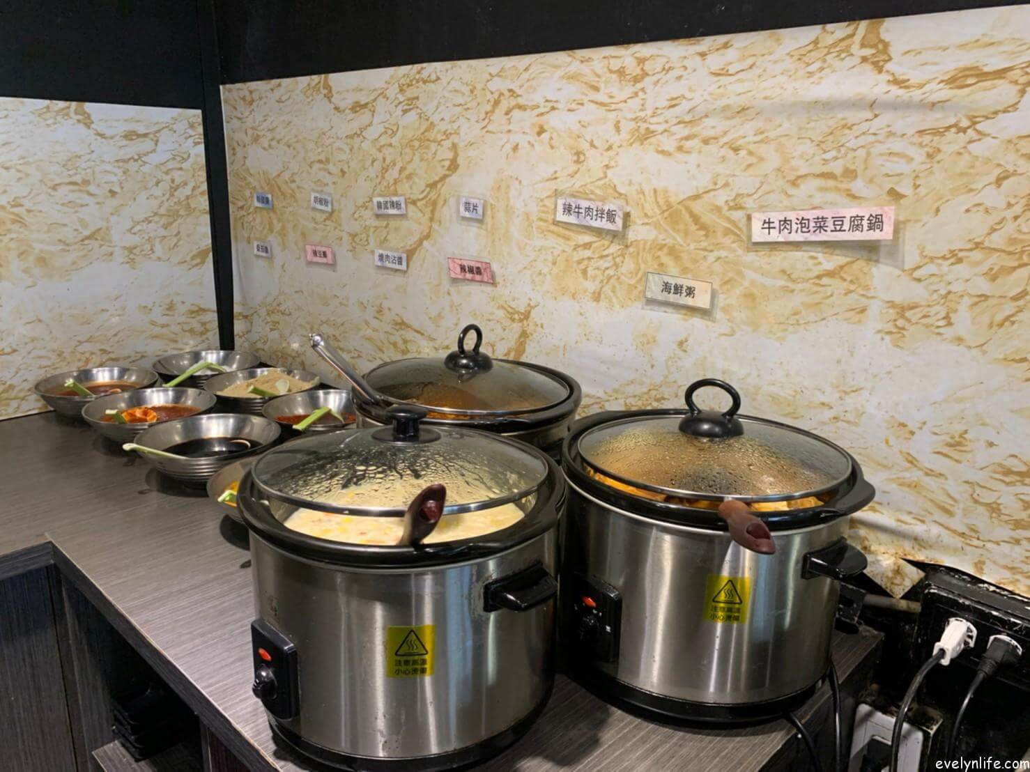台中沙鹿|肉鮮生|高CP值韓式烤肉吃到飽 · 韓式小菜.蔬食炸物任你吃 - 第18張圖