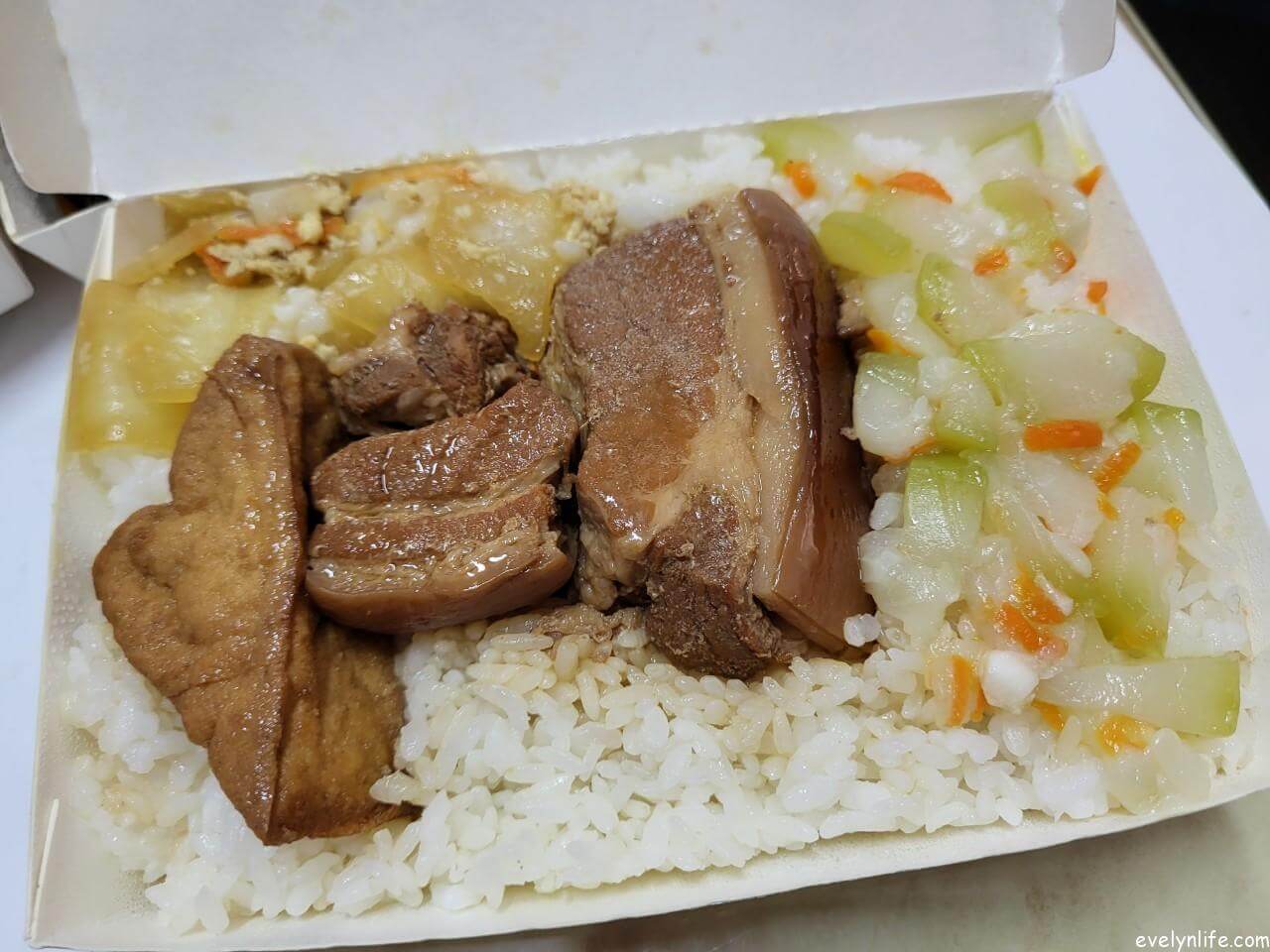 阿宏小吃沙田二店|台中龍井|CP值高的平價小吃店 · 有臭豆腐及香酥炸鴨頭 - 第12張圖