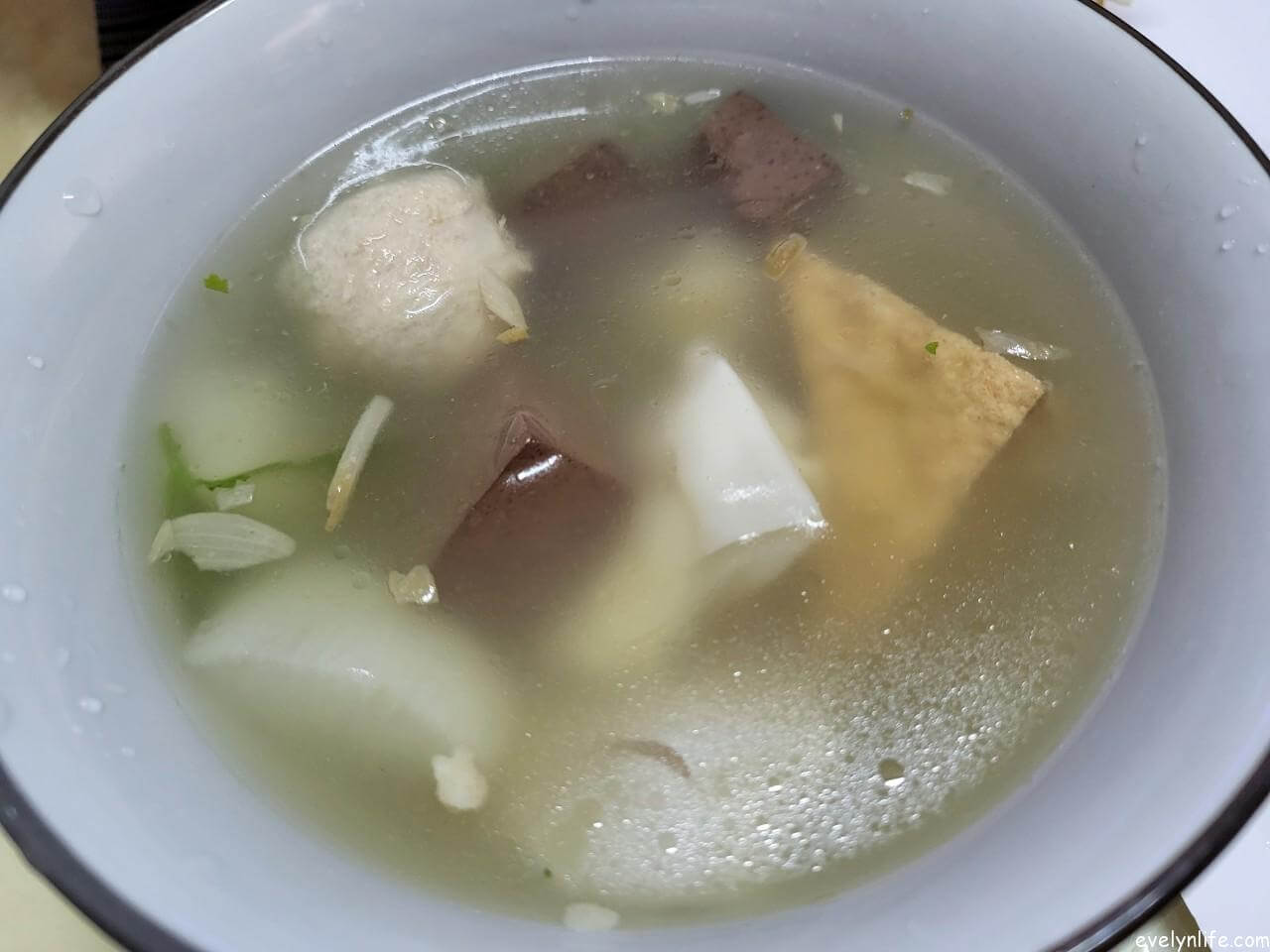 阿宏小吃沙田二店|台中龍井|CP值高的平價小吃店 · 有臭豆腐及香酥炸鴨頭 - 第17張圖
