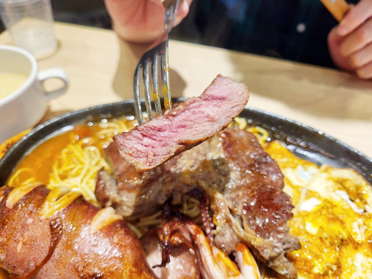 小時厚牛排|台中梧棲|咖哩飯限量供應.自助吧濃湯飲料吐司冰淇淋吃到飽 - 第14張圖