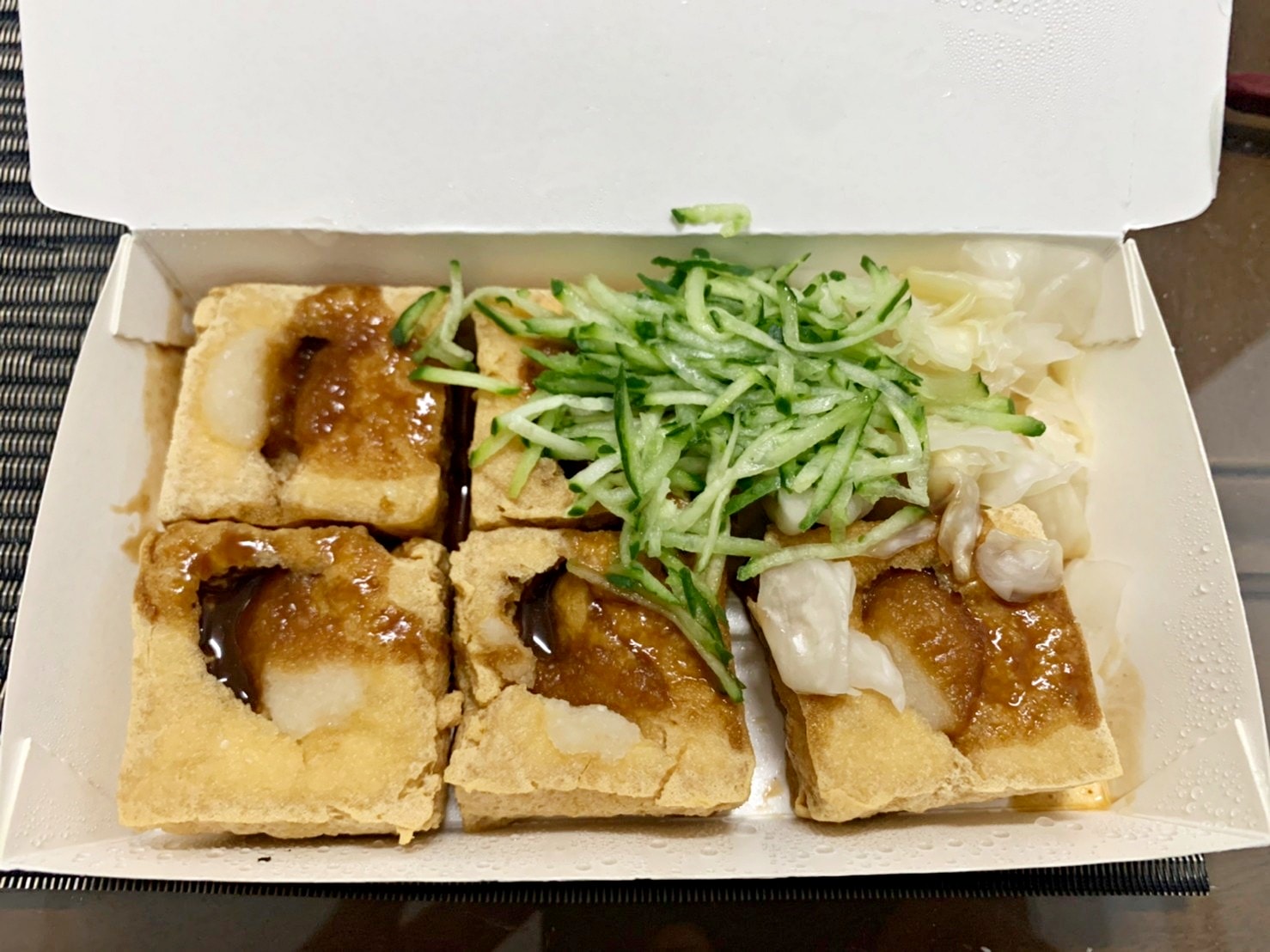 陳媽媽臭豆腐|台中沙鹿|海線有名的臭豆腐.外酥內嫩.泡菜小黃瓜絲好吃辣醬.位在平交道旁的美味小吃 - 第12張圖