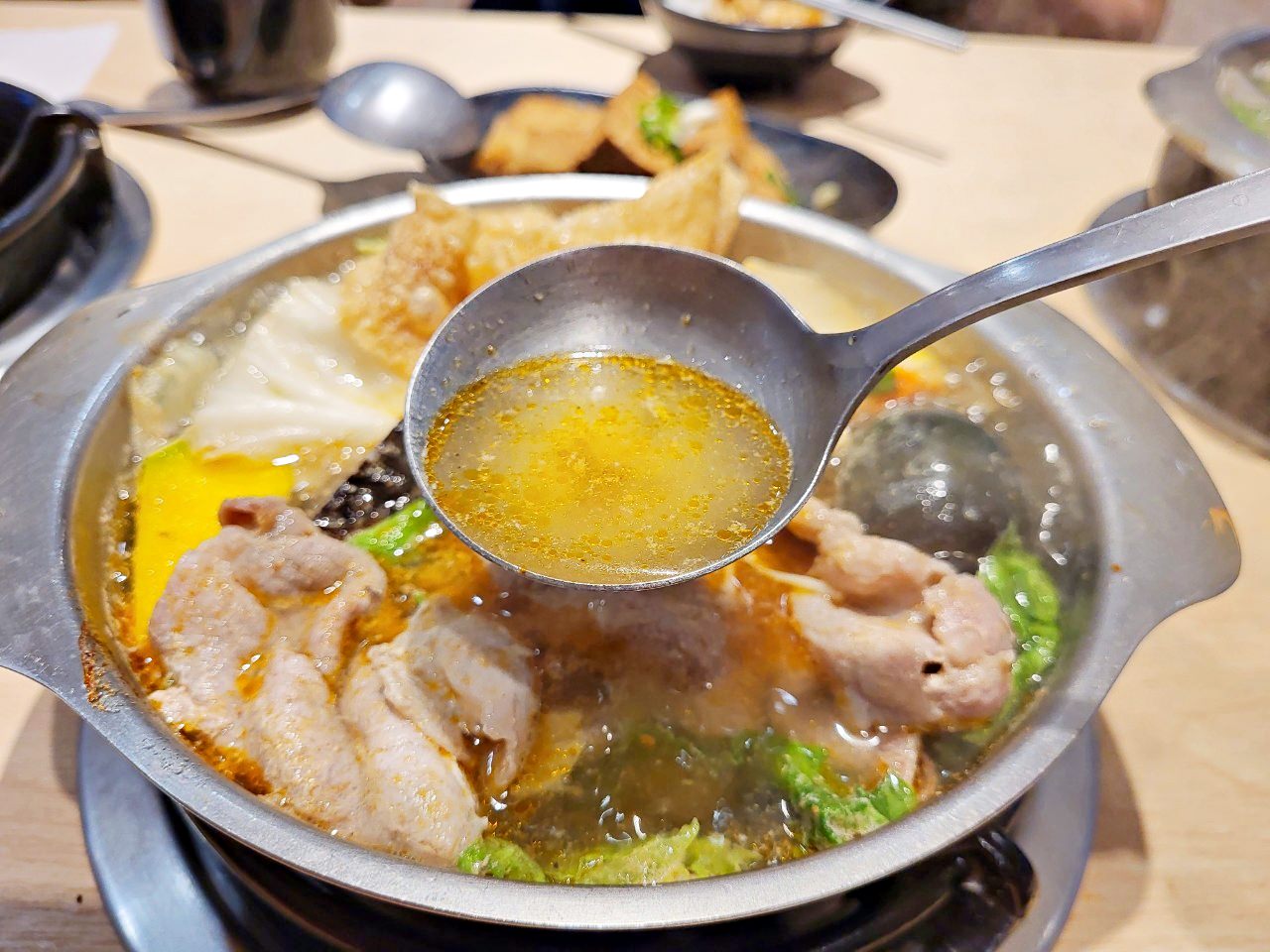 台中沙鹿|柚一鍋小火鍋.25種風味鍋物可選擇.冰淇淋魯肉飯吃到飽 - 第13張圖