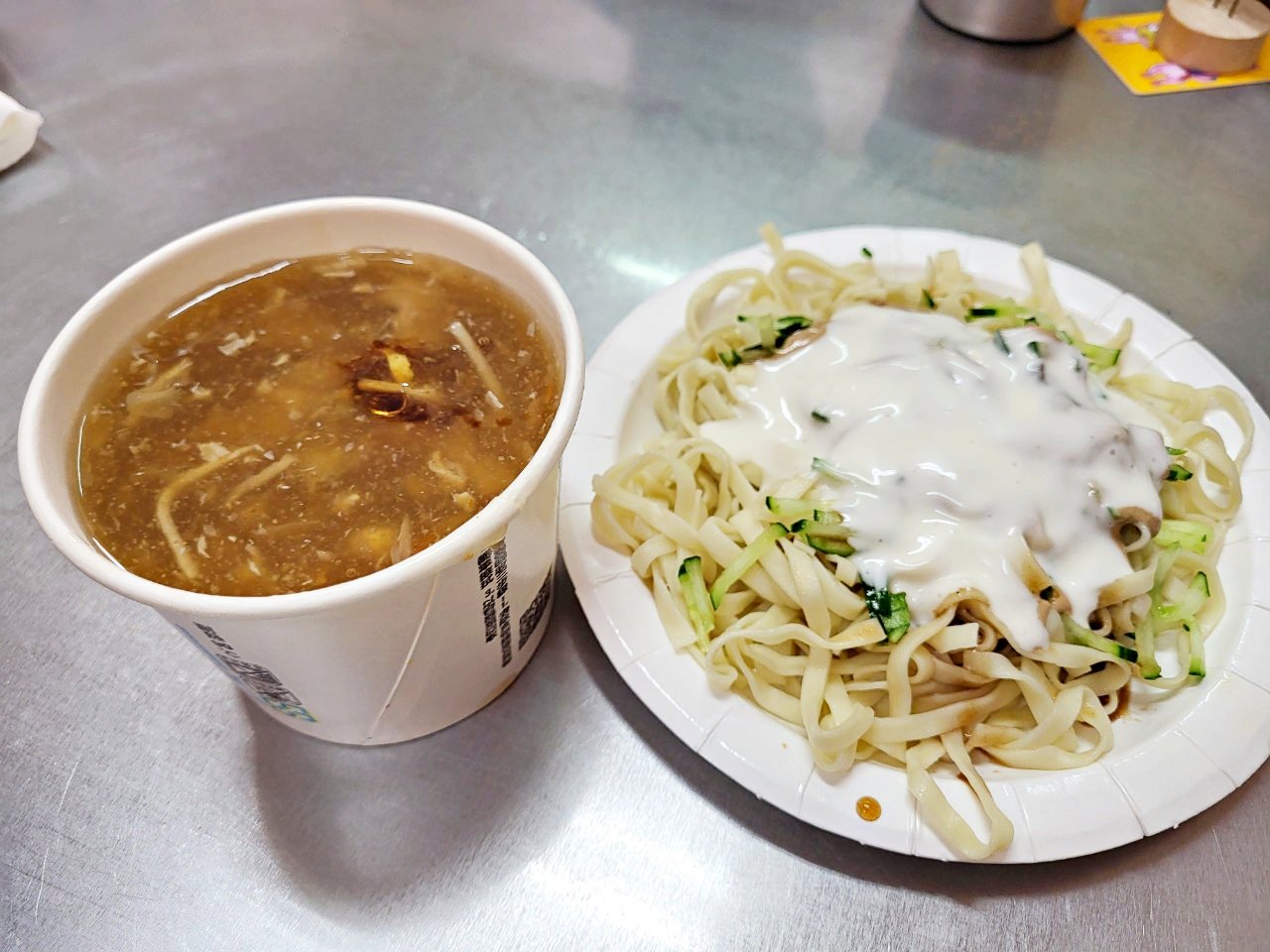 嘉義東區|公園老店涼麵、肉羹麵|加美乃滋的涼麵.香菇肉羹.在地人推薦組合 - 第7張圖