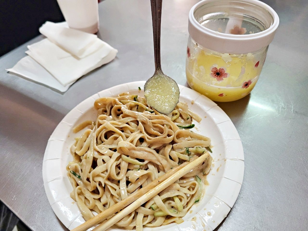 嘉義東區|公園老店涼麵、肉羹麵|加美乃滋的涼麵.香菇肉羹.在地人推薦組合 - 第10張圖