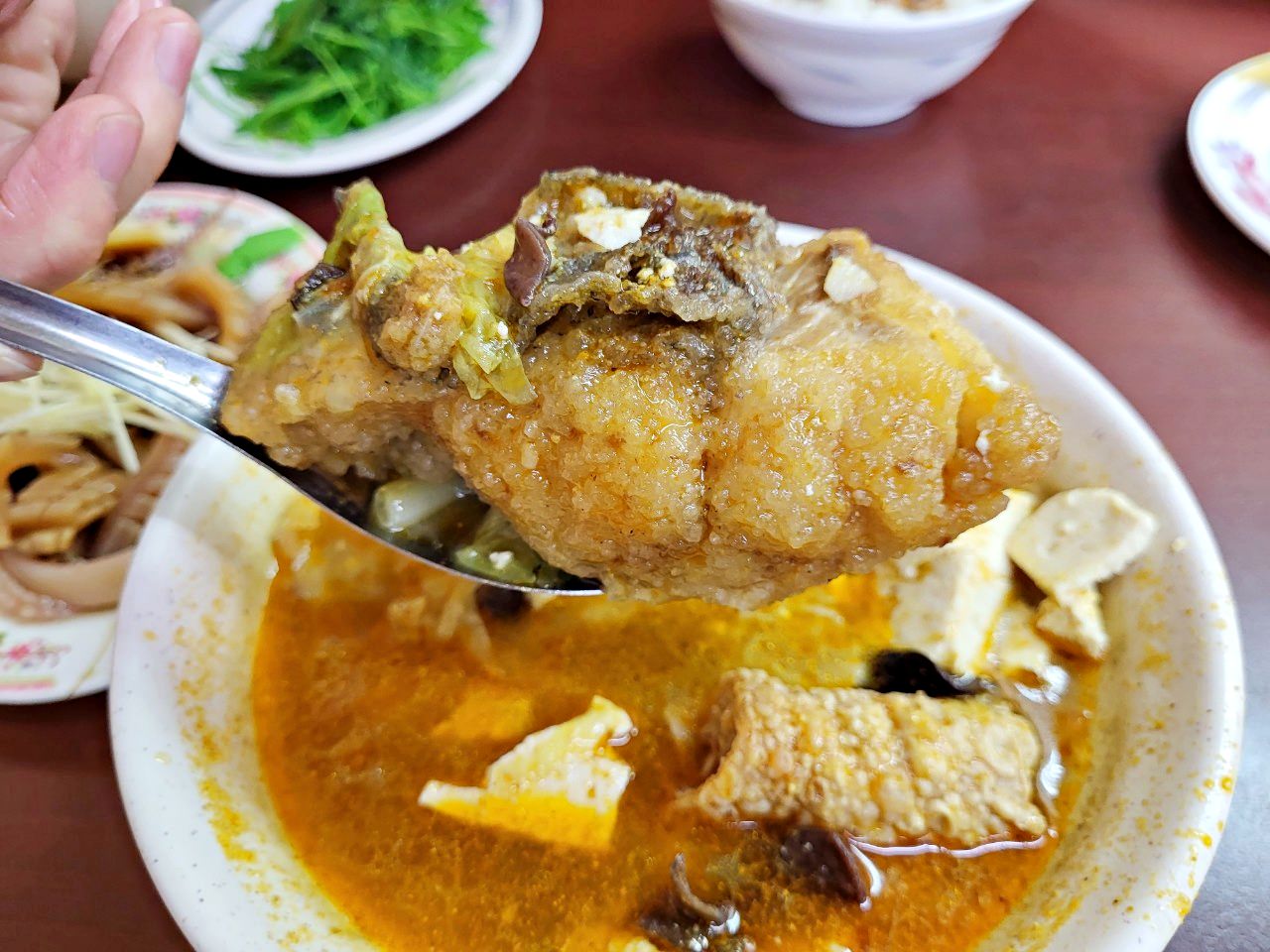 嘉義東區|北門砂鍋魚頭|在地人吃的砂鍋魚頭.有好吃的鴨肉飯與涼菜 - 第13張圖