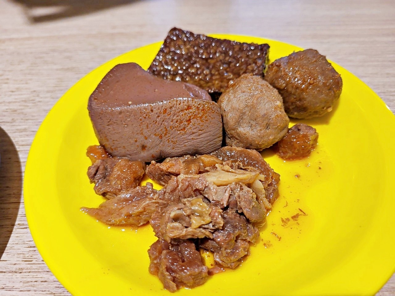 台中沙鹿|大喜鍋沙鹿店.50種以上鍋物好料吃到飽平價鍋物.5選2鴛鴦鍋湯底 - 第16張圖
