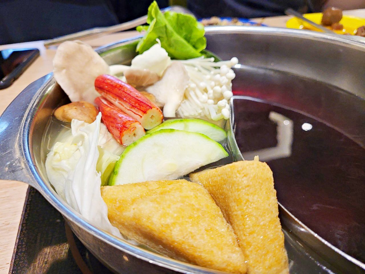 台中沙鹿|大喜鍋沙鹿店.50種以上鍋物好料吃到飽平價鍋物.5選2鴛鴦鍋湯底 - 第9張圖