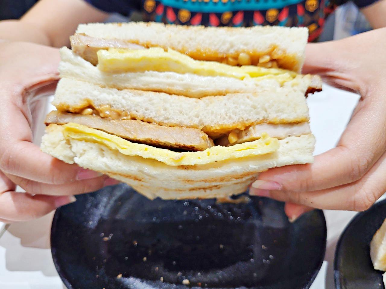 台中烏日|卯食Mouth烏日店.號稱台中版丹丹漢堡.有吐司麵線中西套餐組合 - 第15張圖