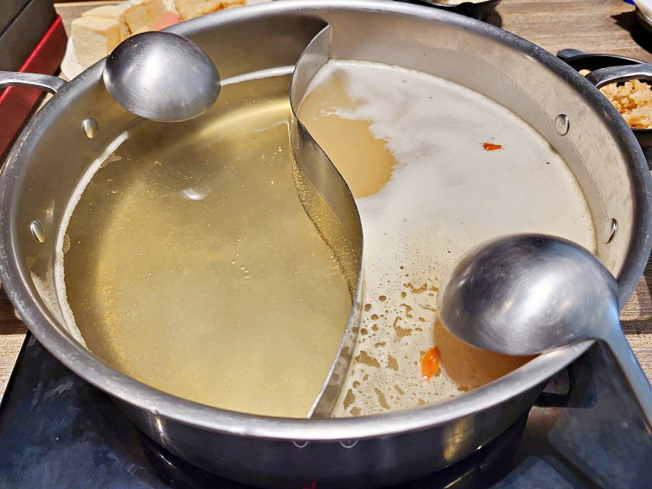 台中港三井|但馬屋涮涮鍋|多種價位肉品及沙拉吧吃到飽.壽喜燒鴛鴦鍋 - 第14張圖