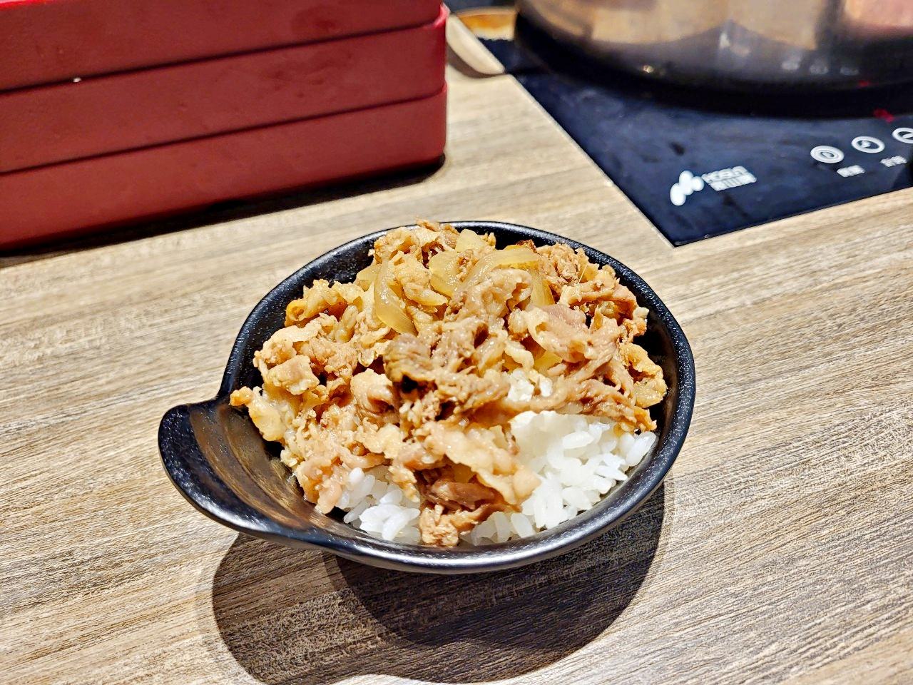 台中港三井|但馬屋涮涮鍋|多種價位肉品及沙拉吧吃到飽.壽喜燒鴛鴦鍋 - 第38張圖