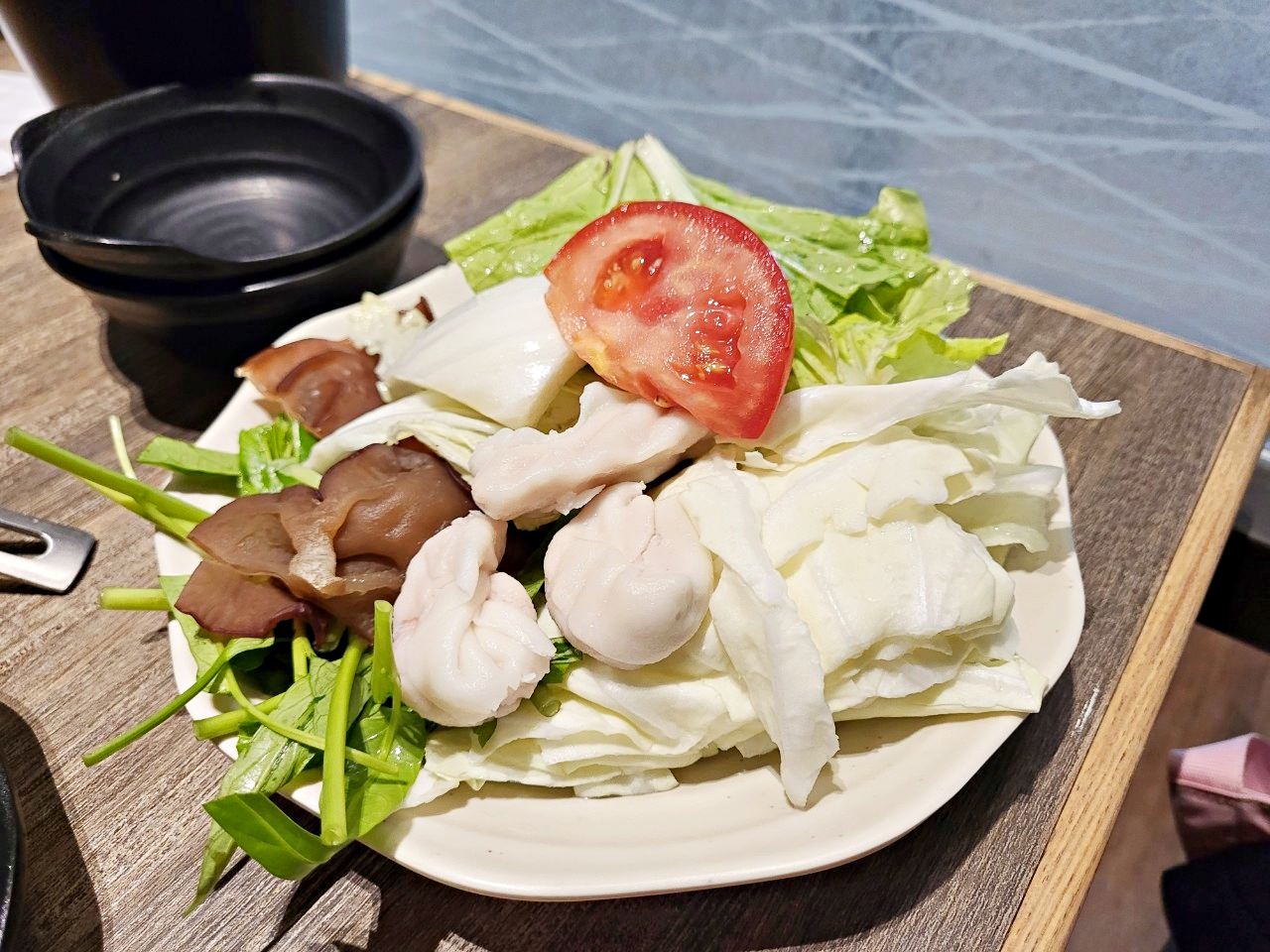台中港三井|但馬屋涮涮鍋|多種價位肉品及沙拉吧吃到飽.壽喜燒鴛鴦鍋 - 第35張圖