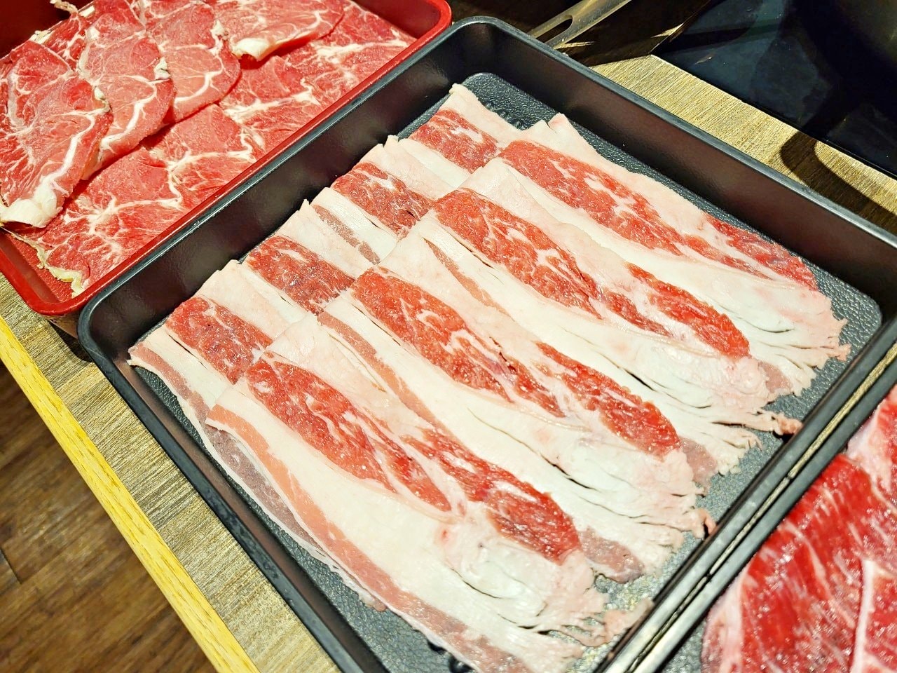 台中港三井|但馬屋涮涮鍋|多種價位肉品及沙拉吧吃到飽.壽喜燒鴛鴦鍋 - 第21張圖