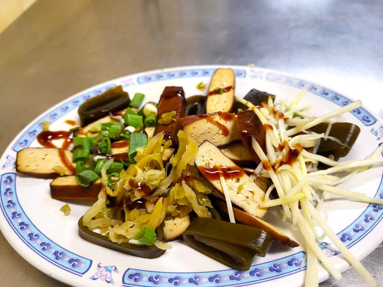 台中烏日|弘學雅集|古早味日常晚餐小吃店.炒飯炒麵.燴飯餛飩麵.成功嶺附近 - 第11張圖
