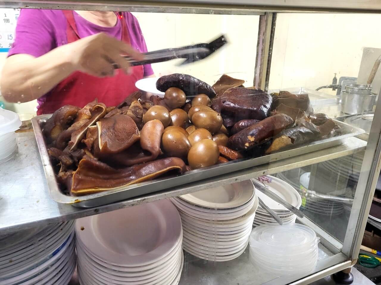 台中烏日|弘學雅集|古早味日常晚餐小吃店.炒飯炒麵.燴飯餛飩麵.成功嶺附近 - 第4張圖