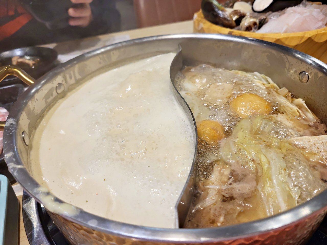 台中麗寶|星野肉肉鍋PLUS|頂級奢華和牛吃到飽.招牌熊熊鴛鴦鍋.多元蔬菜熟食吧 - 第19張圖