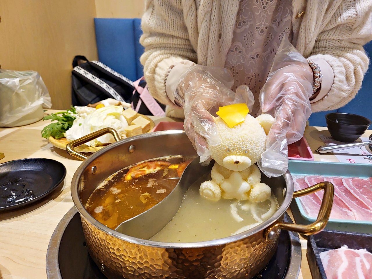 台中麗寶|星野肉肉鍋PLUS|頂級奢華和牛吃到飽.招牌熊熊鴛鴦鍋.多元蔬菜熟食吧 - 第17張圖