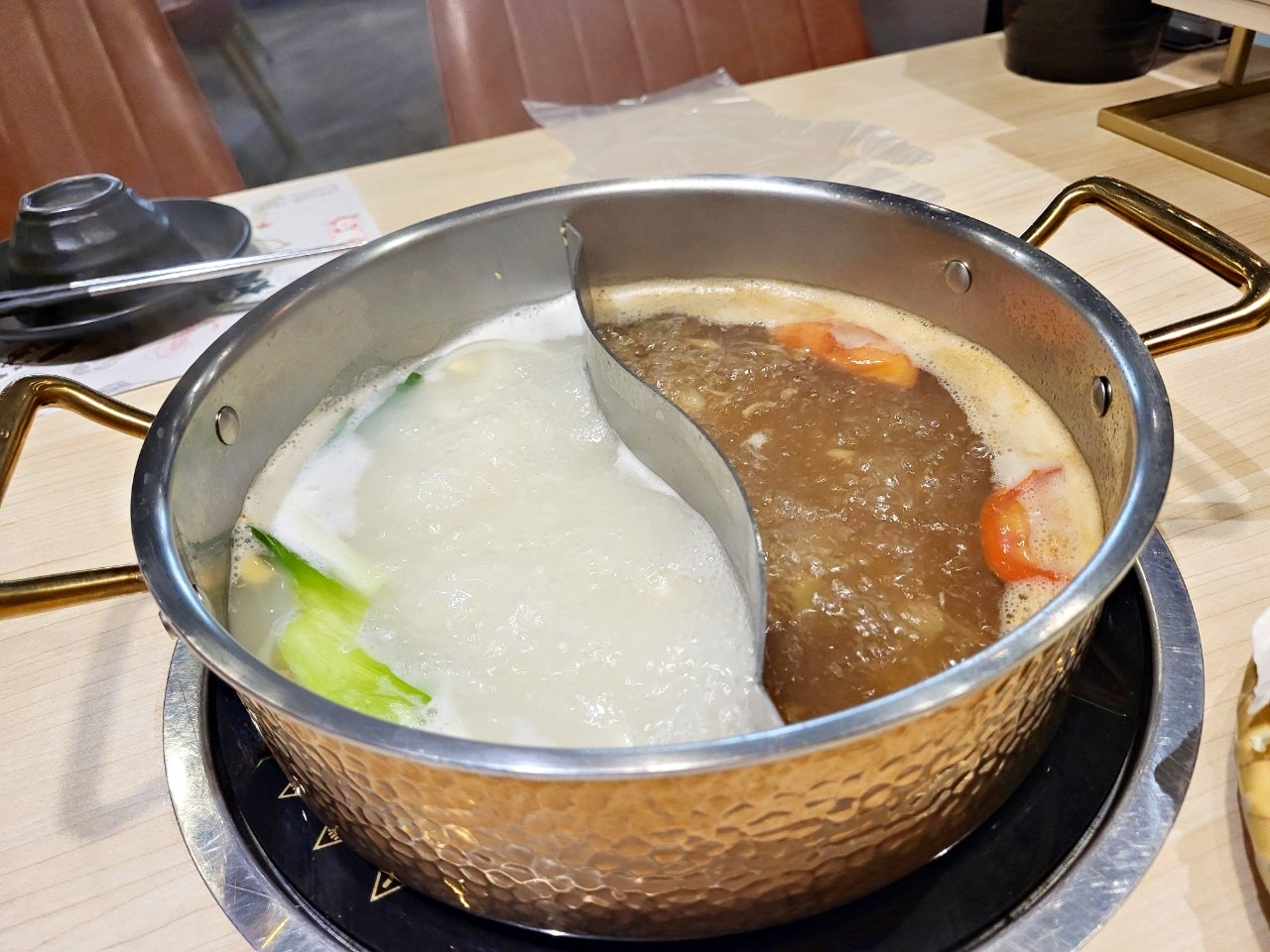 台中麗寶|星野肉肉鍋PLUS|頂級奢華和牛吃到飽.招牌熊熊鴛鴦鍋.多元蔬菜熟食吧 - 第14張圖