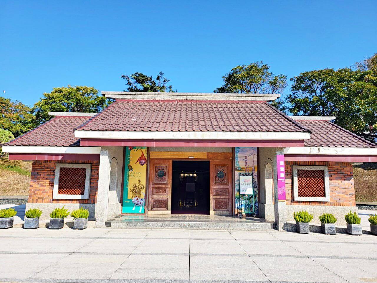 台中清水|港區藝術中心|水池曲橋仿中國閩南風建築.各式展覽活動 - 第14張圖