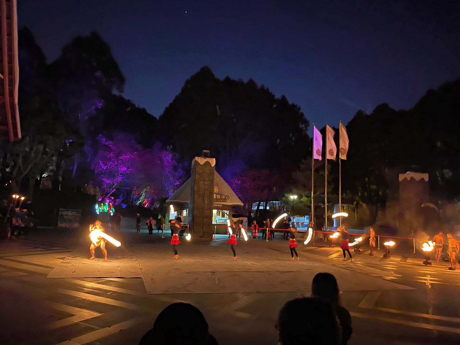 南投魚池|2023年九族文化村櫻花祭|搭纜車鳥瞰園區櫻花.日式浴衣體驗.賞夜櫻火舞秀 - 第50張圖