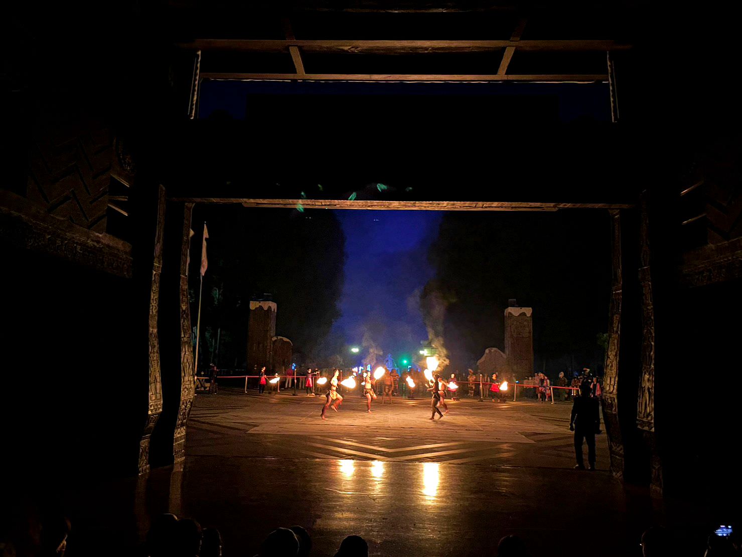 南投魚池|2023年九族文化村櫻花祭|搭纜車鳥瞰園區櫻花.日式浴衣體驗.賞夜櫻火舞秀 - 第49張圖