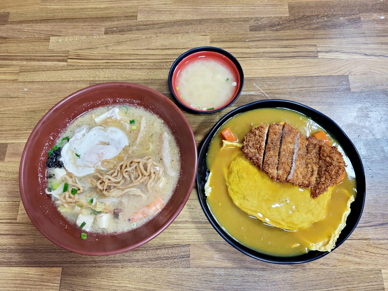 台中沙鹿|嘉鳳屋 蛋包飯|鍋燒意麵.海鮮粥.蛋包飯.很家常的味道 - 第7張圖