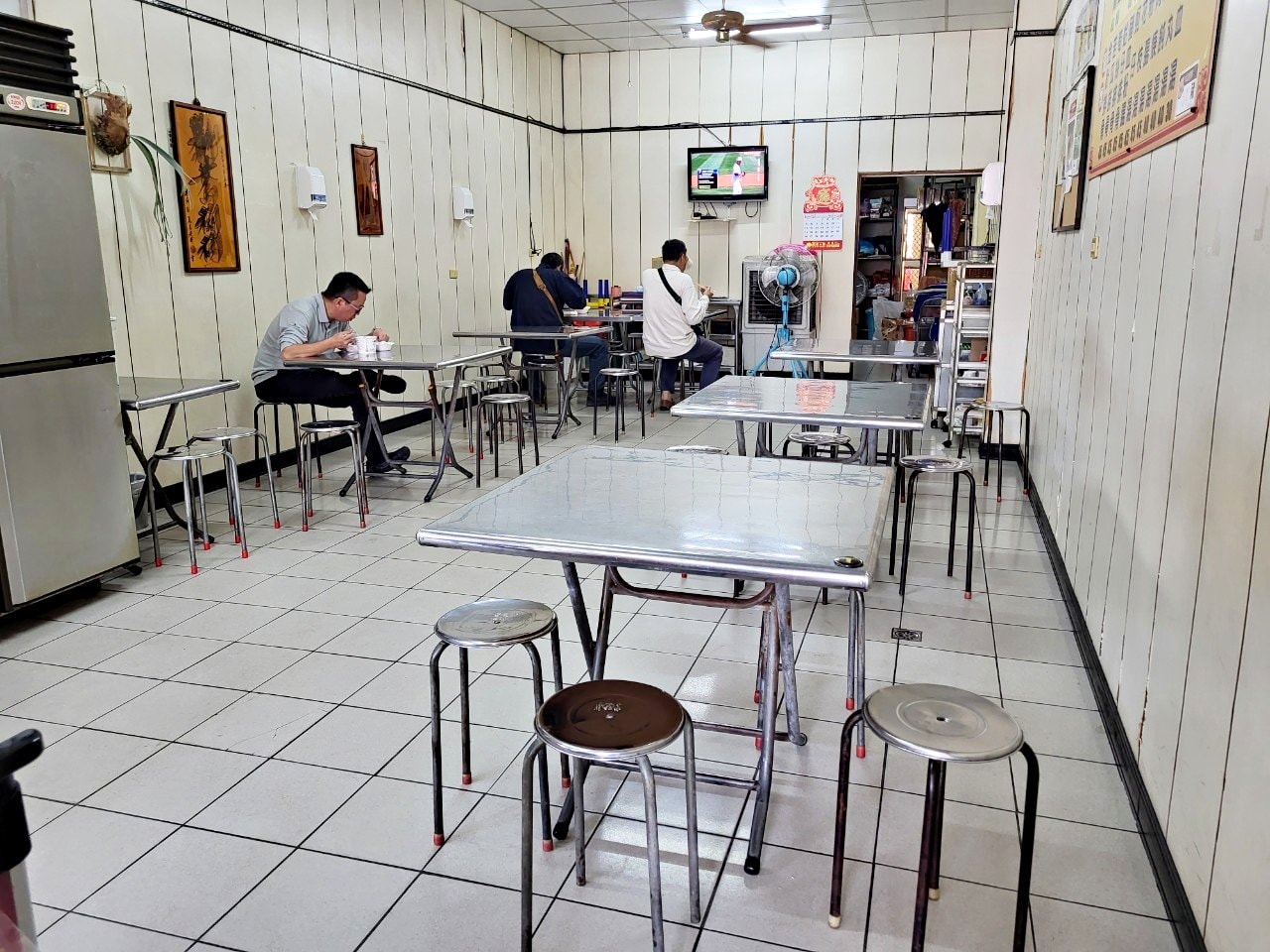 台中大肚|大肚清水筒仔米糕|知名在地小吃.筒仔米糕、飯麵湯類及小菜 - 第3張圖
