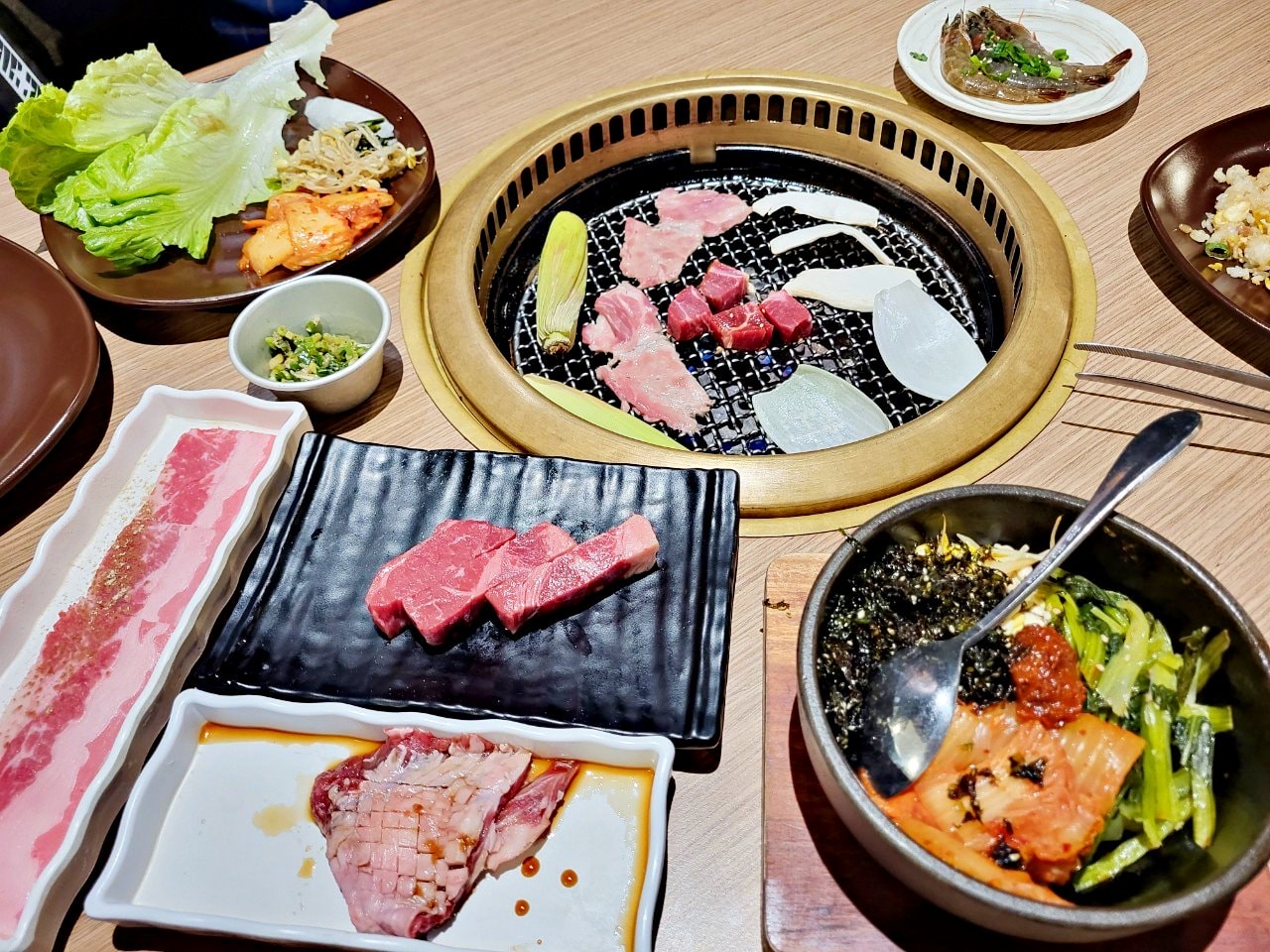 台中港三井|金舌燒肉Kintan Buffet |燒肉吃到飽.多種醬料可以選擇.多元自助沙拉吧 - 第15張圖