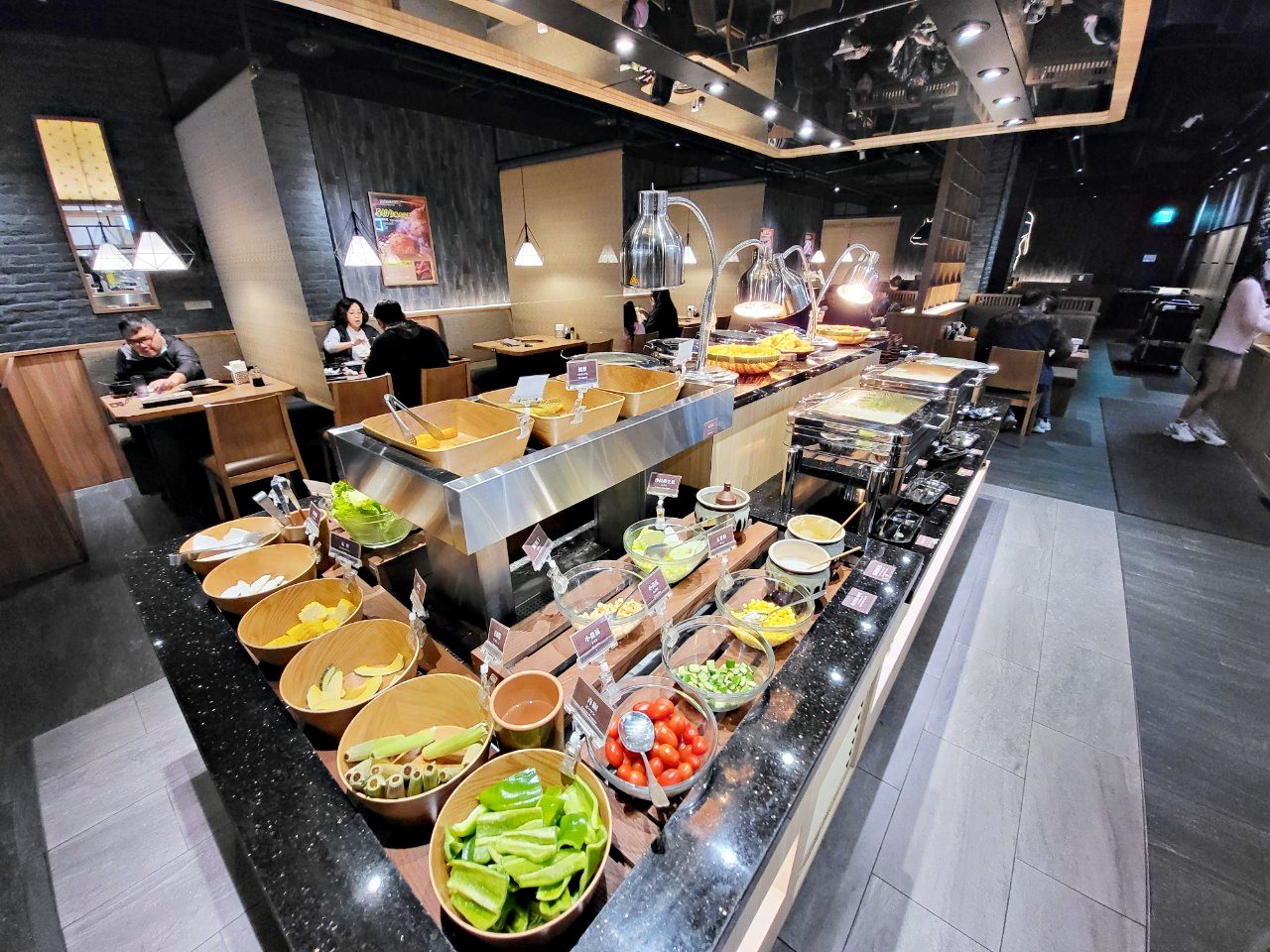 台中港三井|金舌燒肉Kintan Buffet |燒肉吃到飽.多種醬料可以選擇.多元自助沙拉吧 - 第4張圖