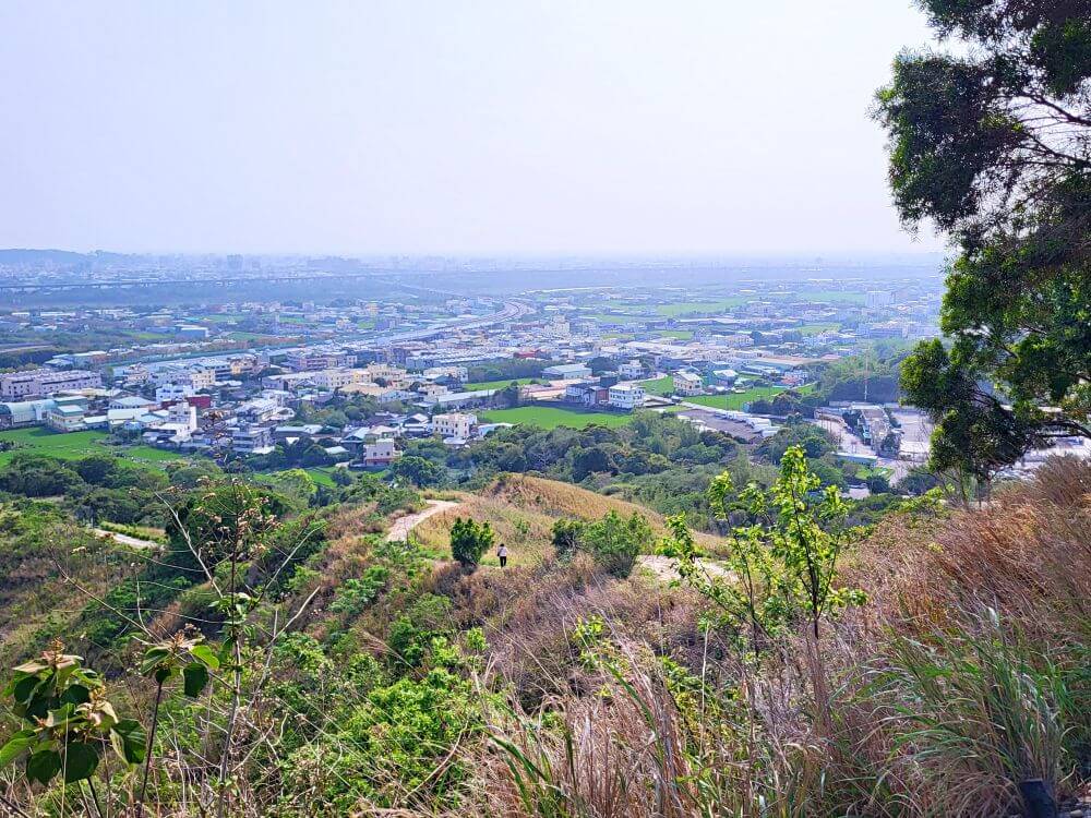台中烏日|知高圳步道&好漢坡雪蓮登山步道|輕鬆平坦好走.好漢坡登高賞美景.學田山三角點 - 第59張圖