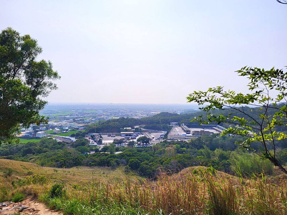台中烏日|知高圳步道&好漢坡雪蓮登山步道|輕鬆平坦好走.好漢坡登高賞美景.學田山三角點 - 第58張圖