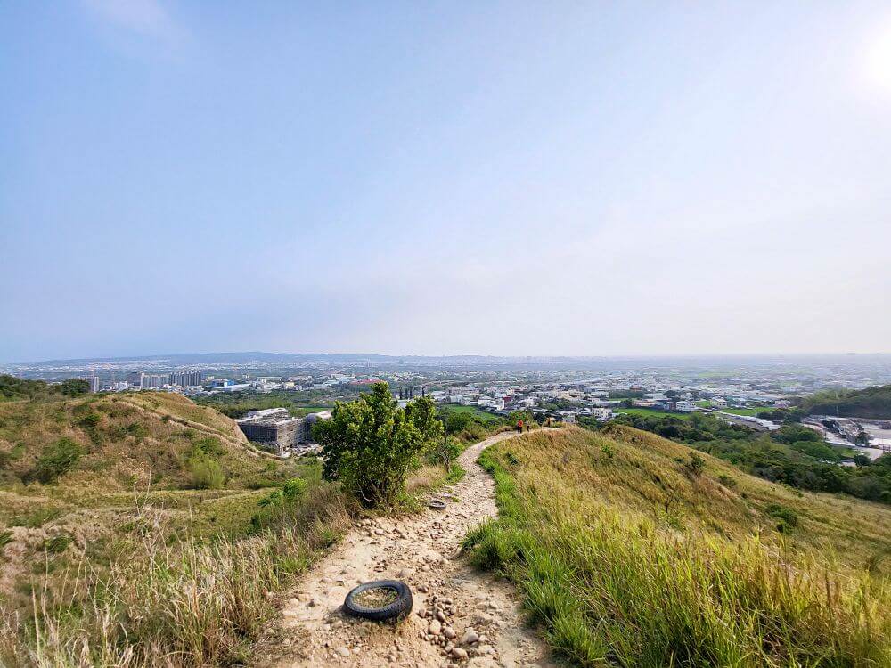 台中烏日|知高圳步道&好漢坡雪蓮登山步道|輕鬆平坦好走.好漢坡登高賞美景.學田山三角點 - 第51張圖