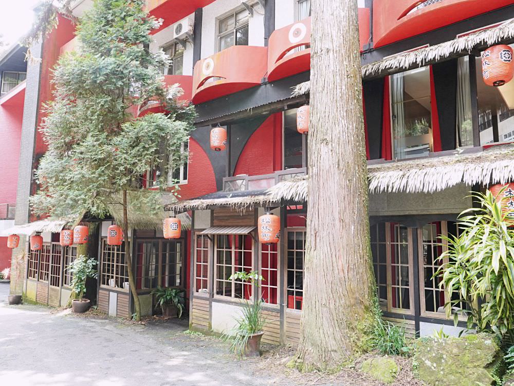 南投鹿谷|溪頭松林町妖怪村|日式特色風格商店街.超好拍造型眼球鳥居及妖怪公車 - 第17張圖
