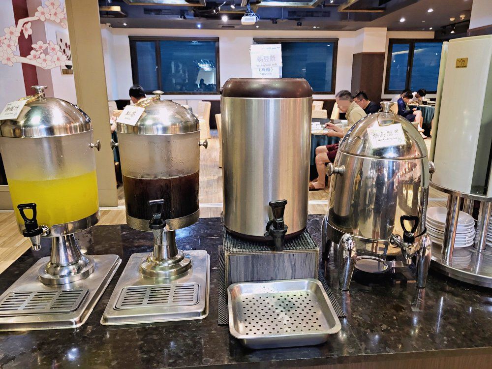 嘉義番路|仁義湖岸大酒店|開箱豪華雙人房.有陽台欣賞山景及湖景.附有免費停車位 - 第40張圖