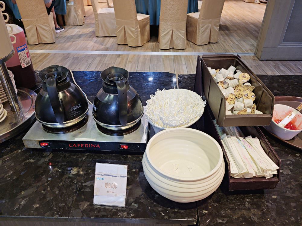 嘉義番路|仁義湖岸大酒店|開箱豪華雙人房.有陽台欣賞山景及湖景.附有免費停車位 - 第41張圖