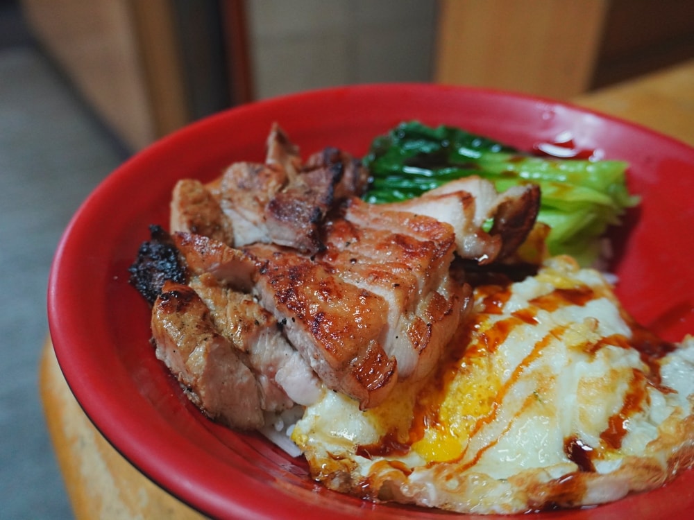 原鄉食堂美食餐廳|Google高評分特色原住民風味餐.銷魂烤肉飯.好湯頭的清燉牛肉麵.位在清淨農場高空景觀步道旁 - 第13張圖